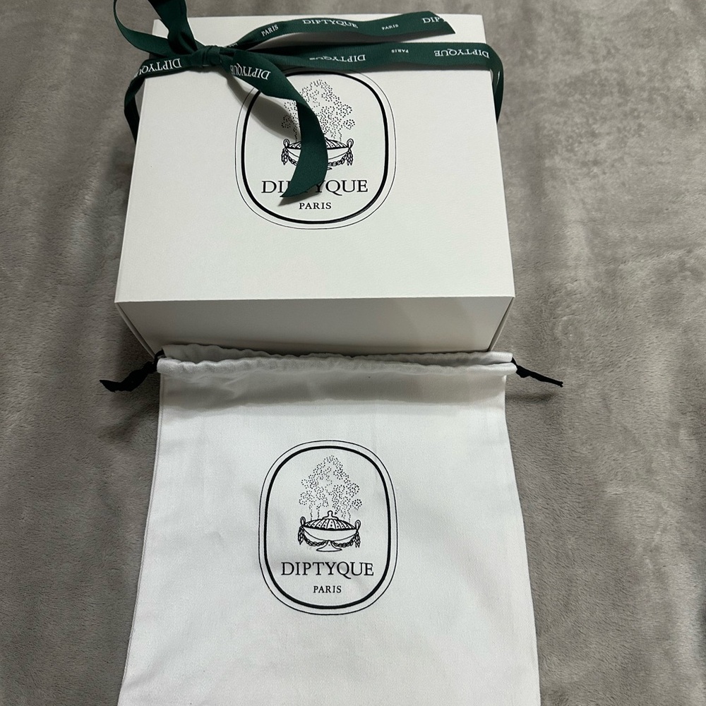 Diptyque White Gift Box with Green Ribbon and pouch new